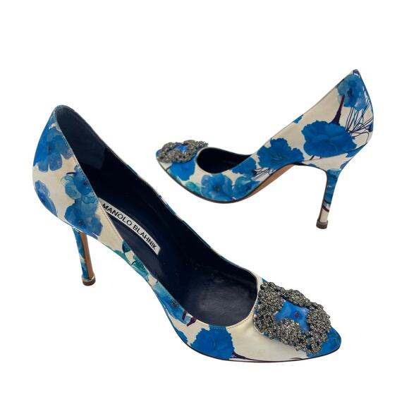 Manolo Blahnik Shoes - Manolo Blahnik Hangisi 105 Blue Floral Print Satin Crystal Buckle Pump Size 37.5